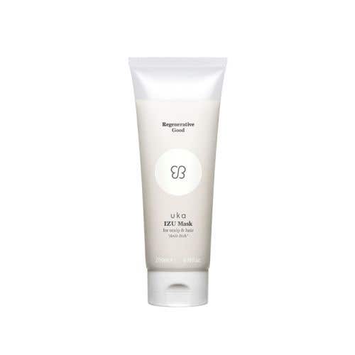 uka 頭皮舒緩止癢髮膜 200ml	uka IZU Anti-itch Scalp Mask

頭皮全效面膜，專為敏感性頭皮設計，溫和植萃舒緩不適，大葉釣樟含量高達 50%，恢復頭皮健康平衡。
90% 以上天然來源成分，大葉釣樟舒緩敏感乾癢，淨化頭氣，減少頭皮屑；射幹根萃取、當歸及川芎中藥配方，活化頭皮循環，養成強健髮根；金盞花萃取，調理油水平衡。